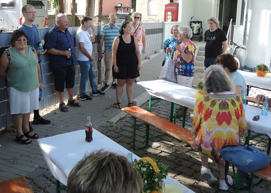 Du betrachtest gerade Tafel-Leiterin Bianca Schneeweiß verabschiedet