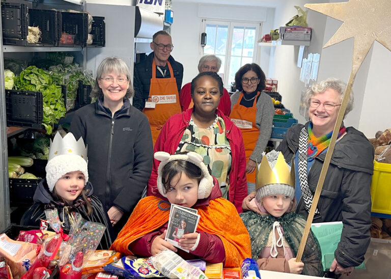 Mehr über den Artikel erfahren Königlicher Besuch in der Tafel: Sternsingen gegen Kinderarbeit