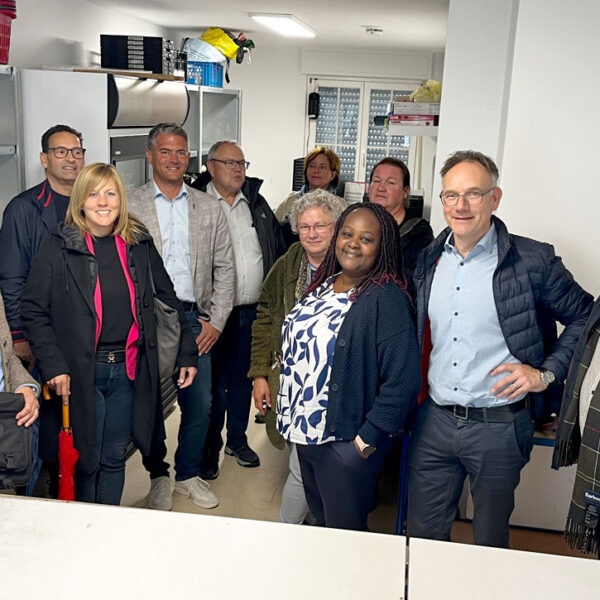 SPD-Fraktion des Stadtrats informiert sich in der TAFEL