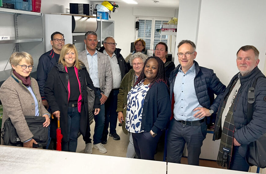 SPD-Fraktion des Stadtrats informiert sich in der TAFEL